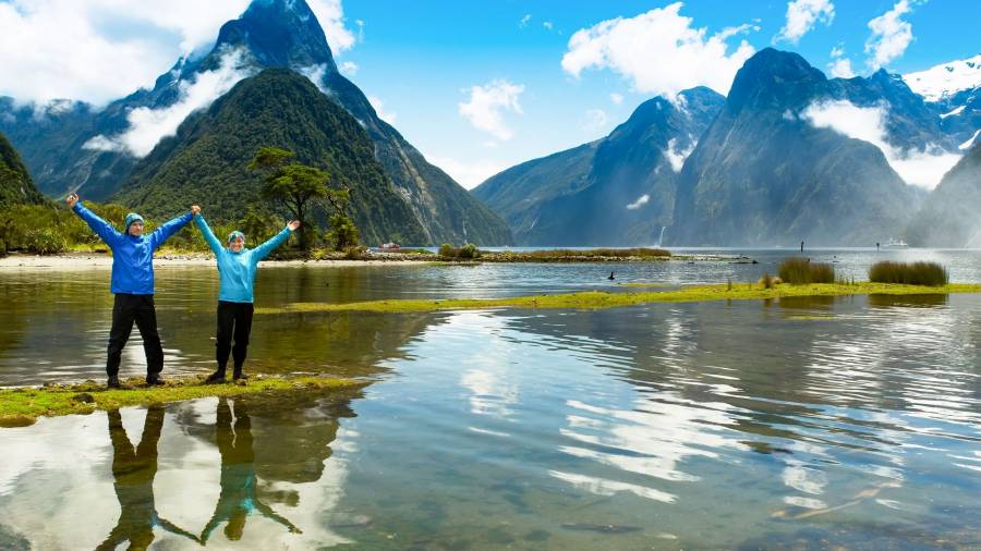 KiwiCombo offers freewheeling New Zealand self drive holidays