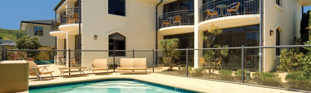 DeLorenzo's Studio Apartments